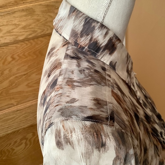 VINTAGE Silk Chiffon Animal Print Blouse Size M - Picture 9 of 13